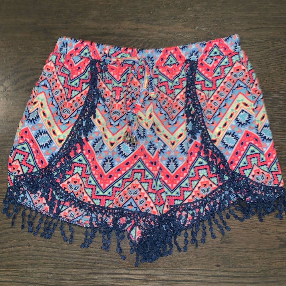 Cutest Takara girls shorts. Size Medium.